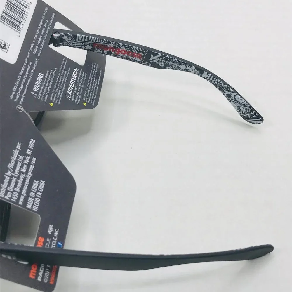 Mongoose Boys Black With Blue Mirror Lenses 100% UV Sunglasses New In Package